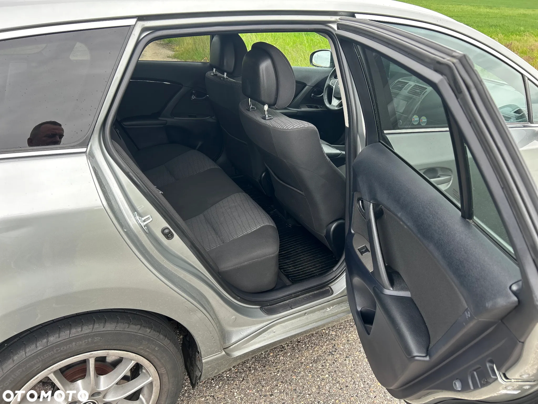 Toyota Avensis 2.0 D-4D Premium - 19