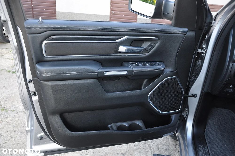 RAM 1500 5.7 Crew Cab Laramie - 20