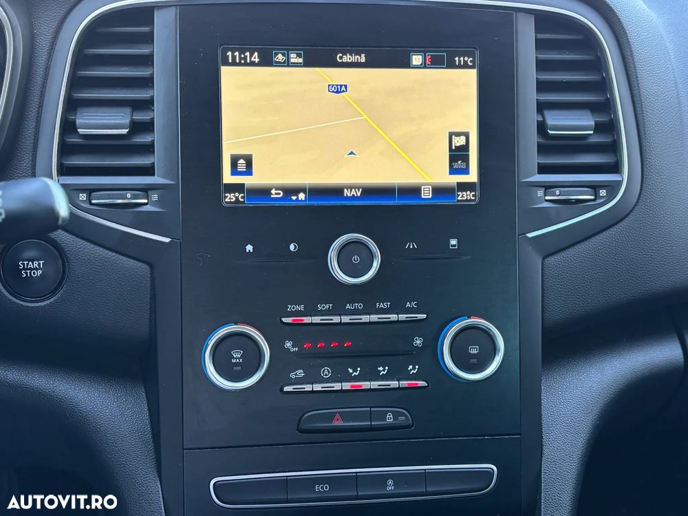 Renault Megane TCE 140 Equilibre - 19