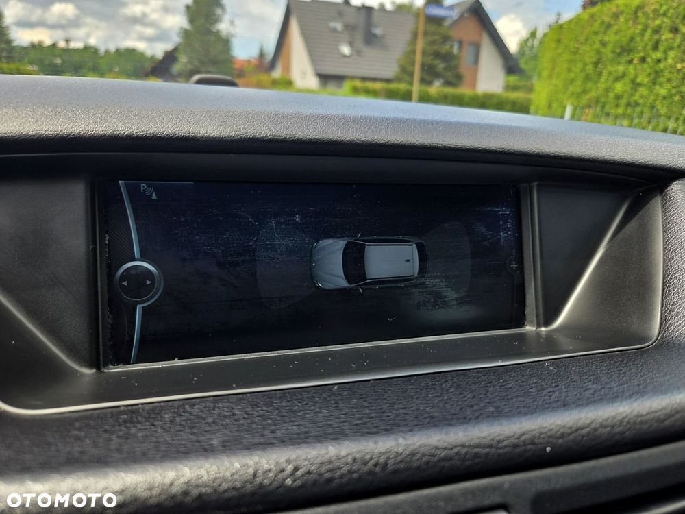 BMW X1 xDrive20d - 17