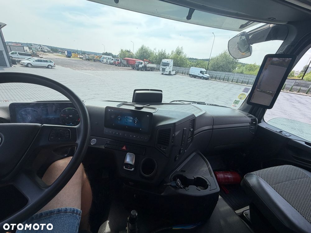 Mercedes-Benz Arocs 8x4 z HDS Palfinger Epsilon | 2020 | Euro 6 | Nowy model | Gotowy do pracy - 15
