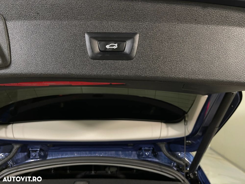 BMW X1 xDrive20i AT - 22