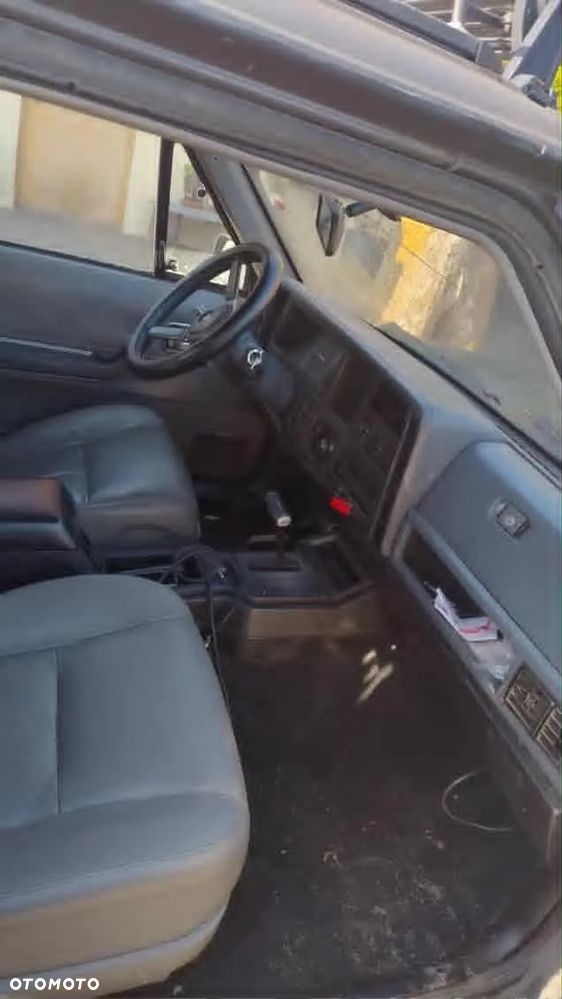 Jeep Cherokee 4.0 - 7