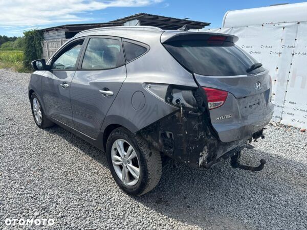 Hyundai ix35 2.0 CRDi 4WD Automatik Premium - 4