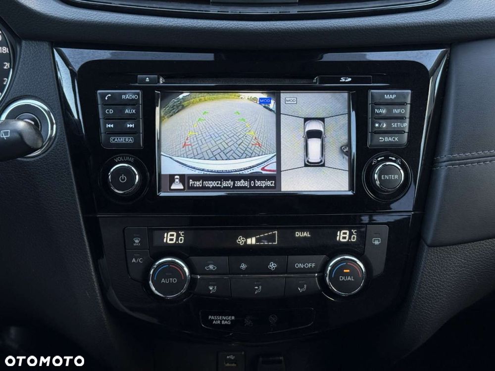 Nissan X-Trail 1.6 DIG-T N-Connecta - 24