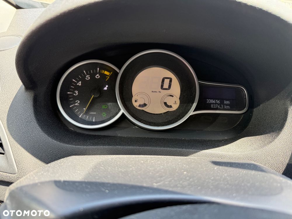Renault Megane 1.6 16V Generation Authentique - 4