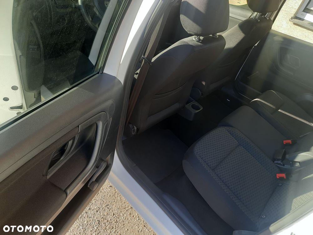 Skoda Roomster 1.2 Active - 14