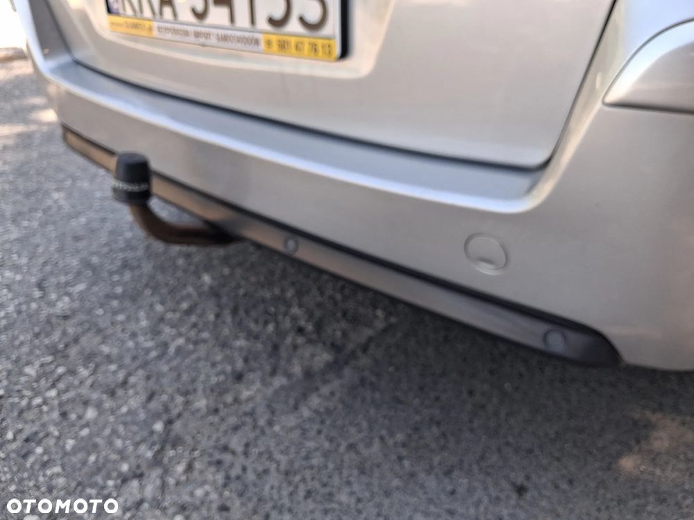 Opel Zafira 1.8 Sport - 21