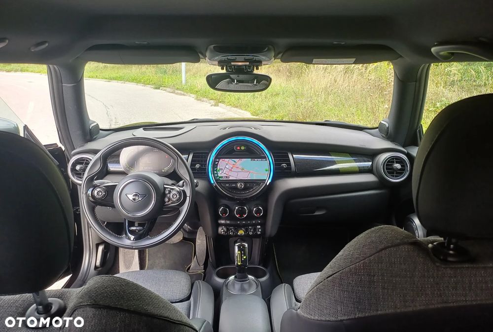 MINI Cooper SE - 11