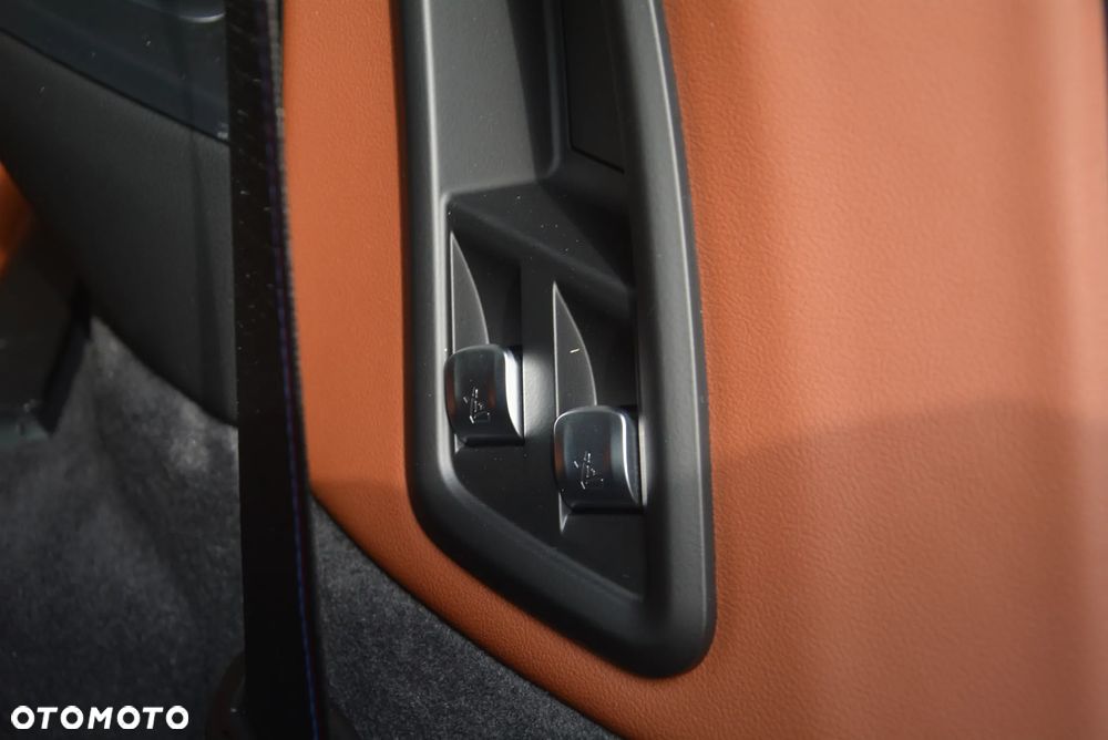 BMW X7 - 21