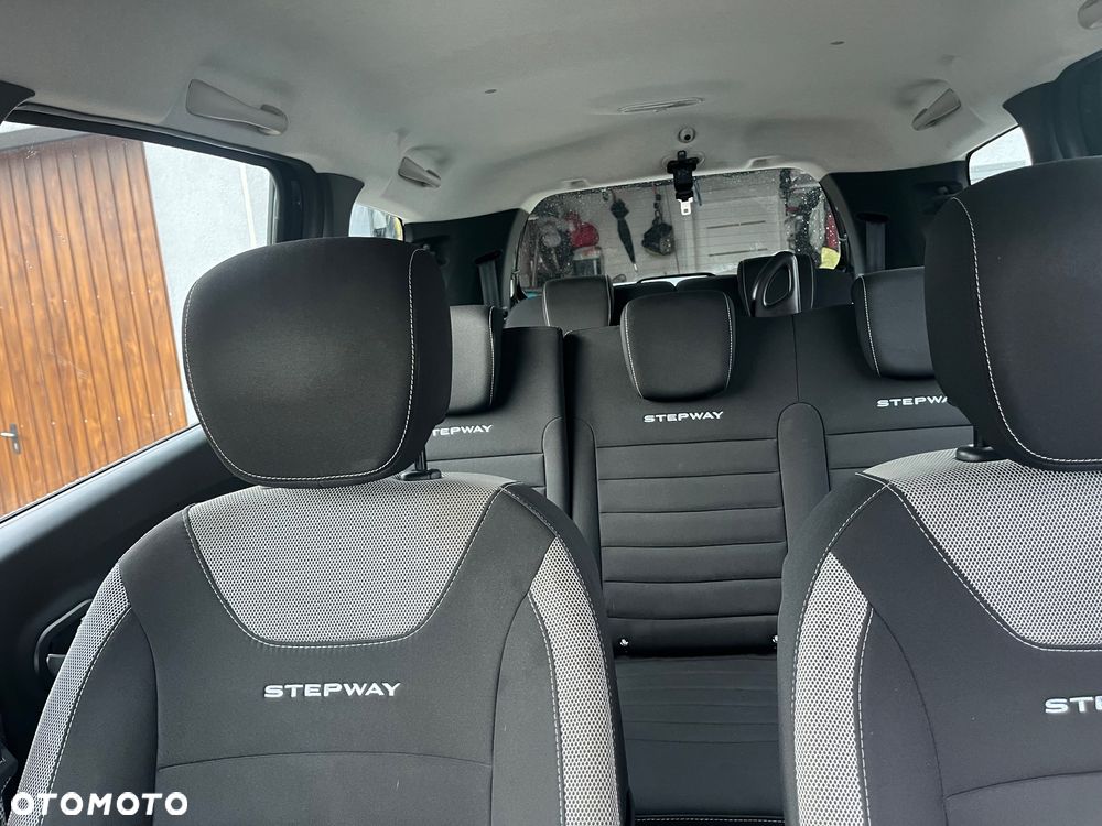 Dacia Lodgy 1.5 Blue dCi Stepway S&S - 13