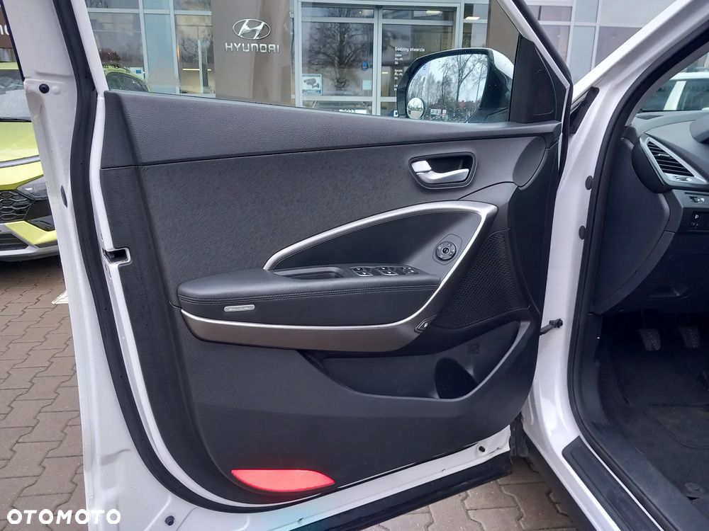Hyundai Santa Fe 2.0 CRDi Style 4WD - 24