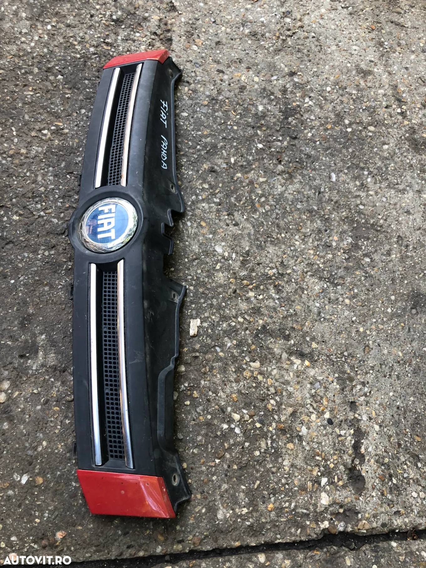 Grila bara fata Fiat Panda rosu - 2