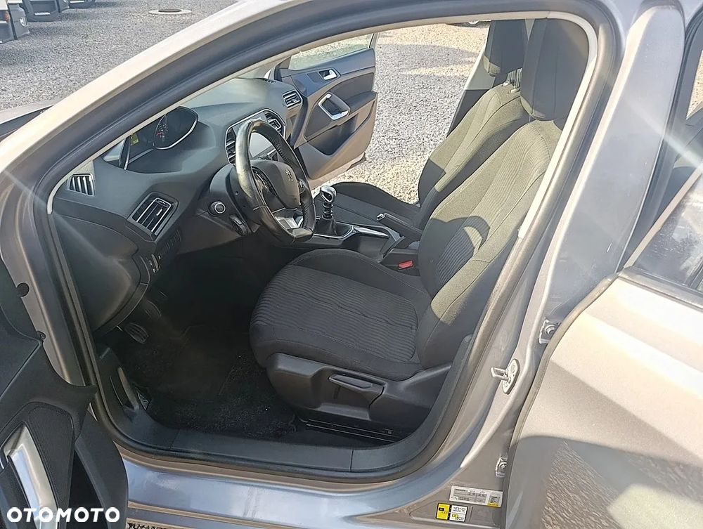 Peugeot 308 1.6 THP Access - 12