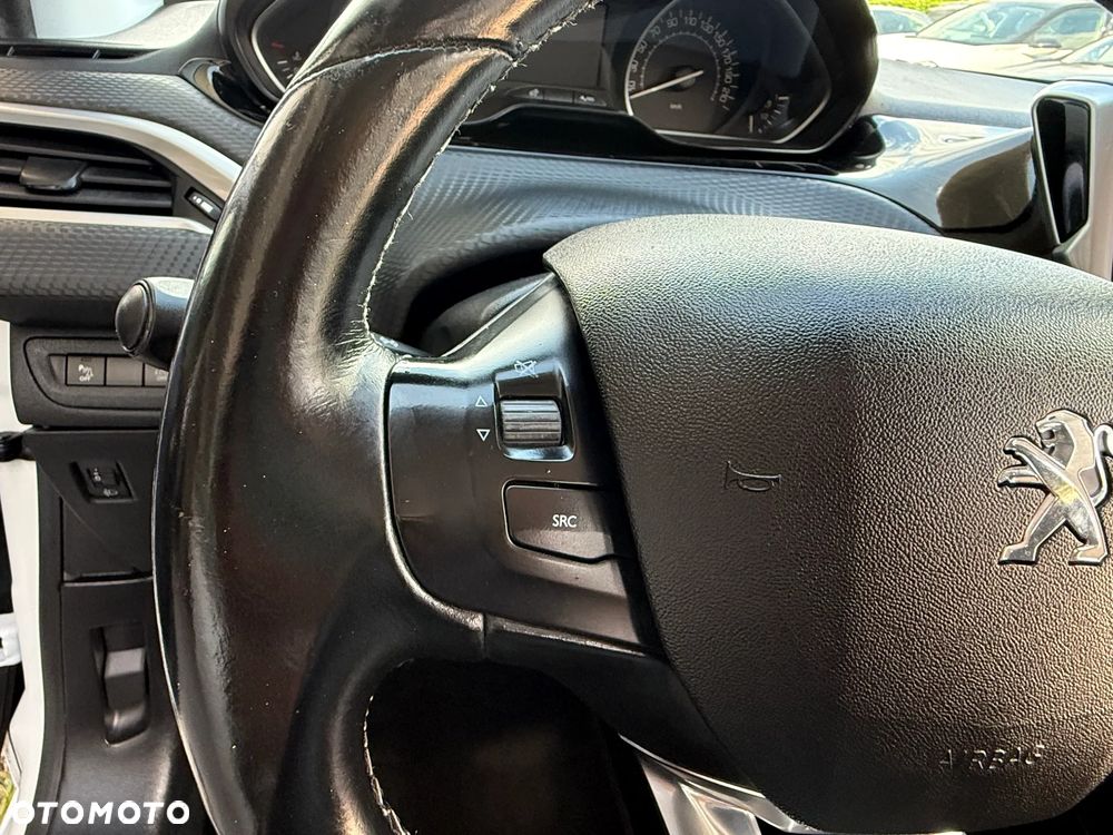 Peugeot 208 PureTech 110 Stop & Start EAT6 Allure - 21