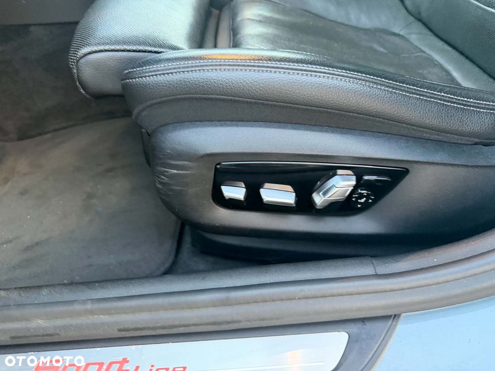 BMW Seria 5 520d xDrive Sport Line sport - 13