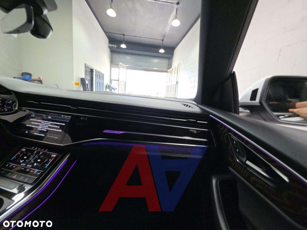 Audi Q8 - 11