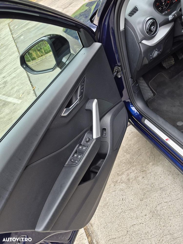 Audi Q2 35 TDI quattro S tronic Basic - 10