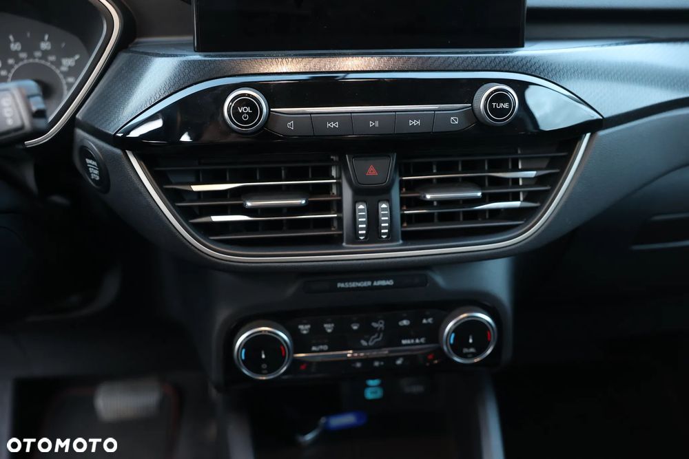 Ford Escape 2.0 EcoBoost AWD Titanium - 14