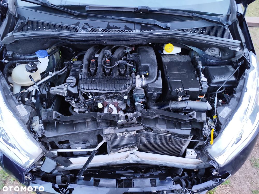 Peugeot 208 PureTech 82 Stop & Start Signature - 17
