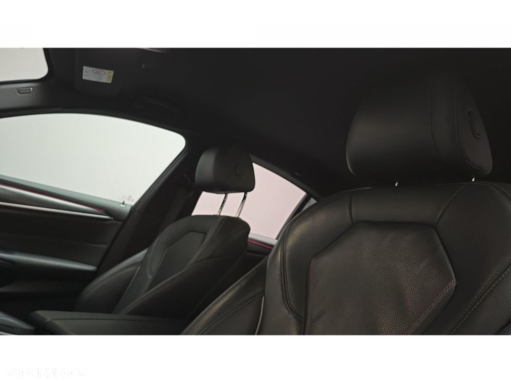 BMW Seria 5 530d xDrive mHEV M Sport sport - 18