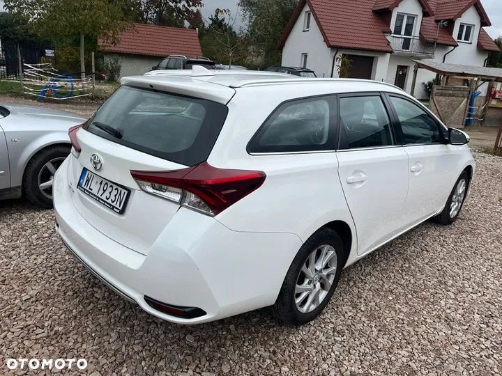 Toyota Auris 1.6 Active - 3