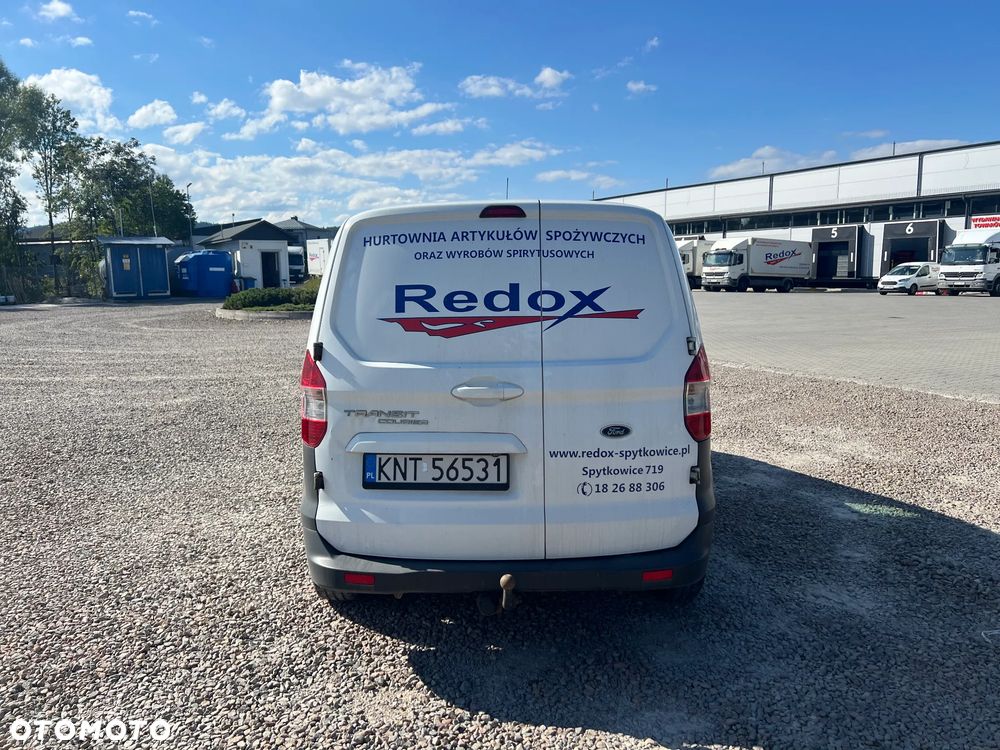 Ford Transit Courier - 4