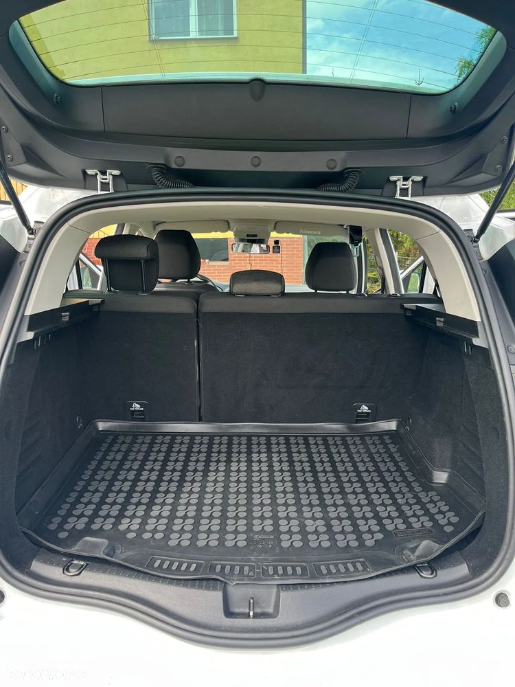 Renault Scenic - 10