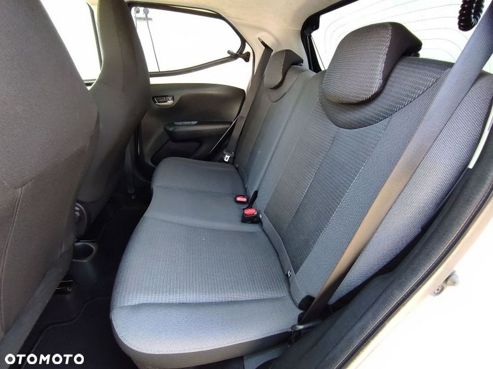 Toyota Aygo - 16