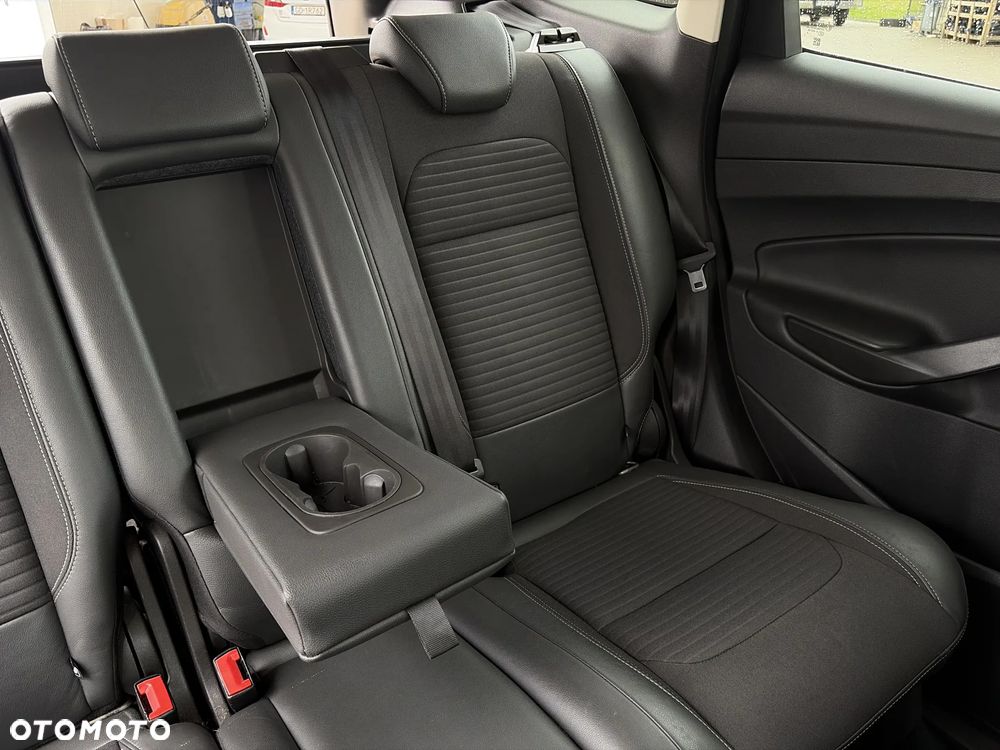 Ford Kuga 1.5 EcoBoost FWD Titanium X - 40