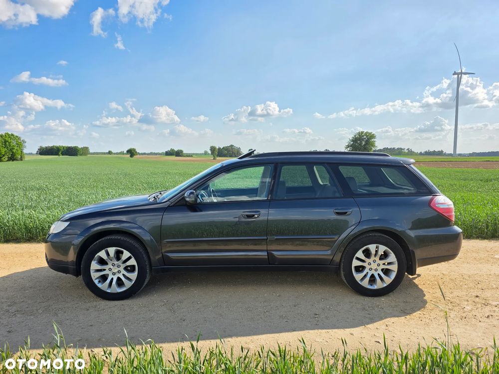 Subaru Outback 3.0RE EXE - 2