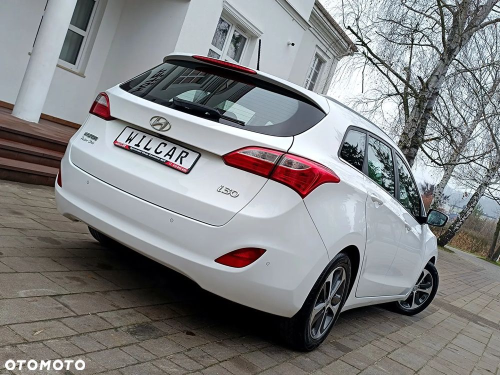 Hyundai i30 blue Kombi 1.6 GDi Style - 8