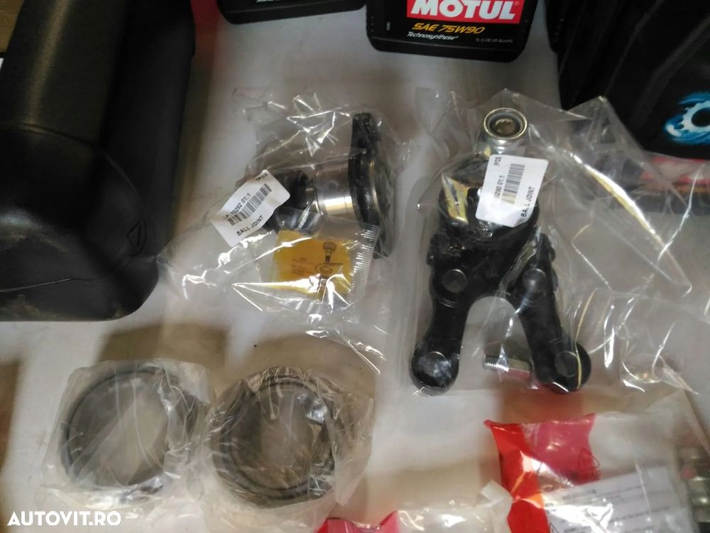 Mitsubishi Pajero - 37