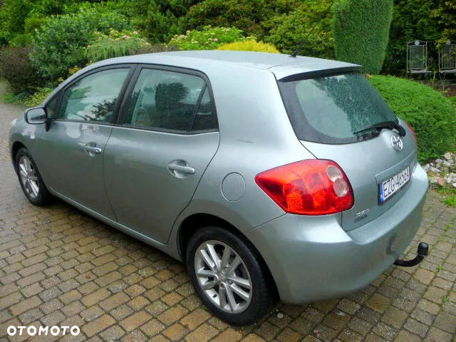 Toyota Auris 1.33 VVT-i Terra Start - 2