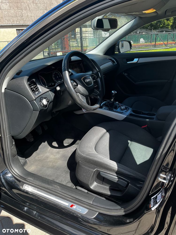 Audi A4 Limousine - 21