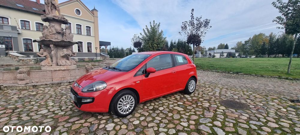 Fiat Punto 2011 photo 5