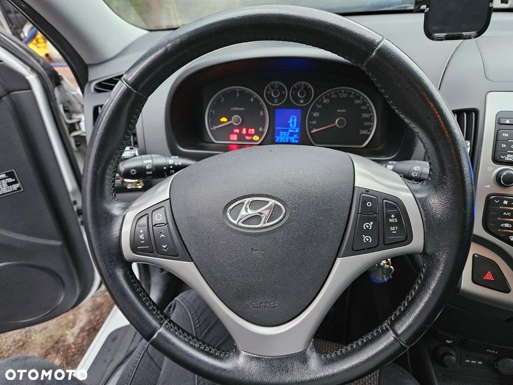 Hyundai i30 1.6 CRDi Base - 5