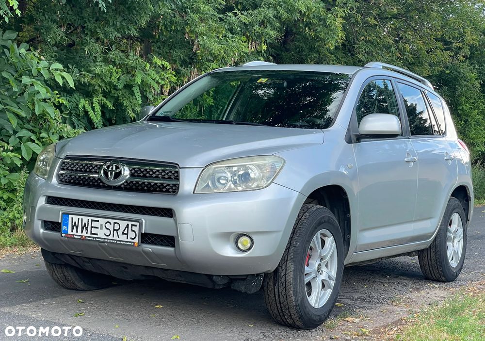 Toyota RAV4 2.0 VVT-i Premium - 1