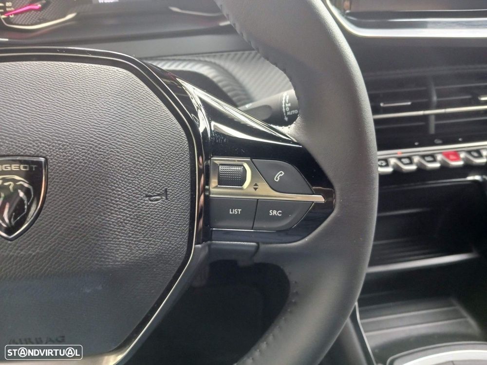 Peugeot 2008 1.2 PureTech Style - 27