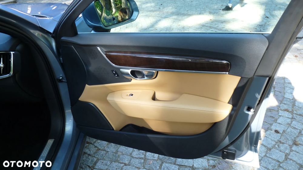 Volvo S90 T5 Geartronic Momentum - 23