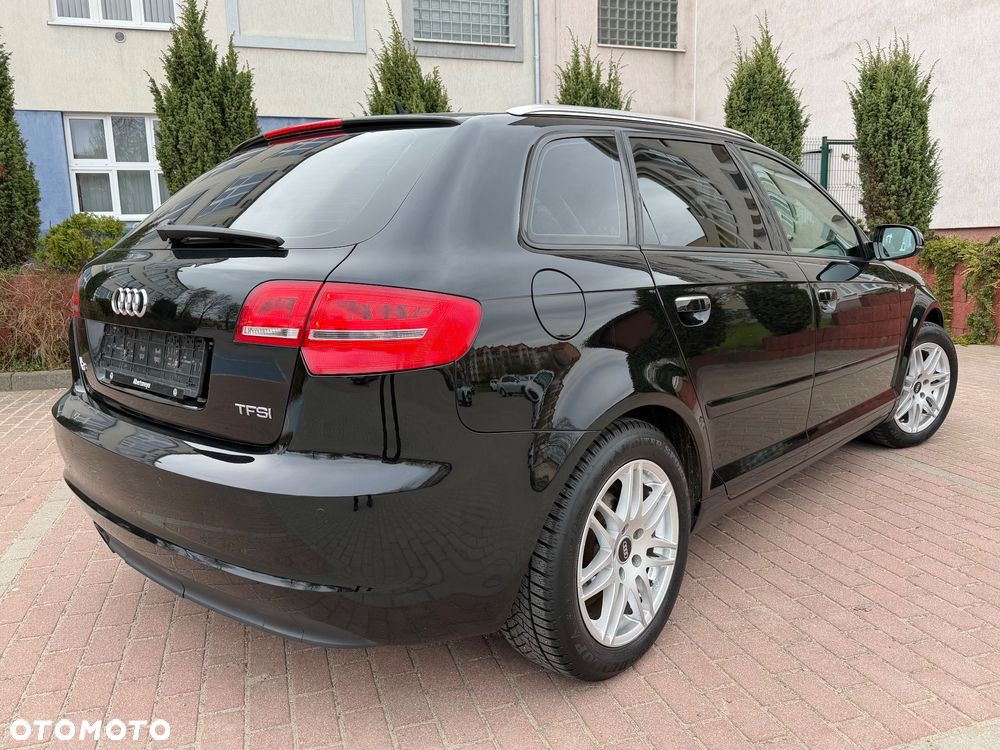 Audi A3 Sportback 1.4 TFSI S line Sportpaket - 13