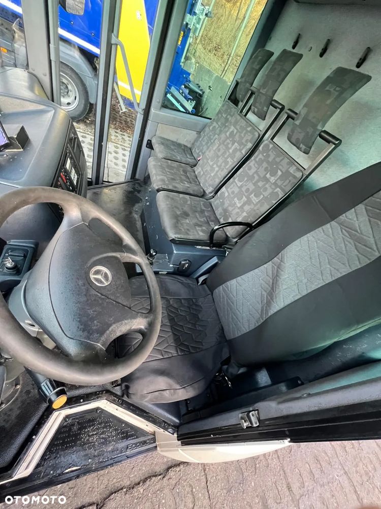 Mercedes-Benz ECONIC - 5