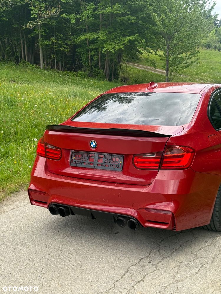 BMW Seria 3 328i M Sport - 5
