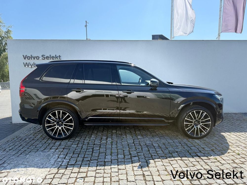 Volvo XC 90 - 7