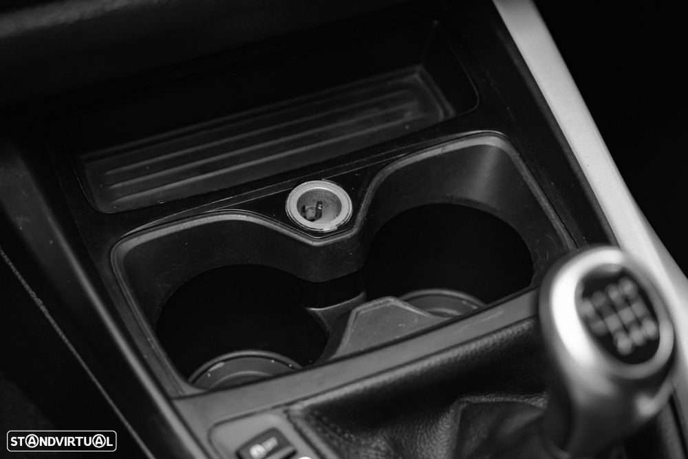 BMW 116 d EfficientDynamics - 24