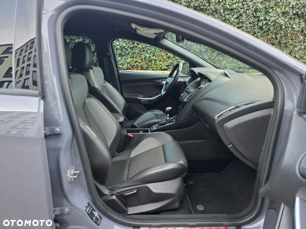 Ford Focus ST - 20
