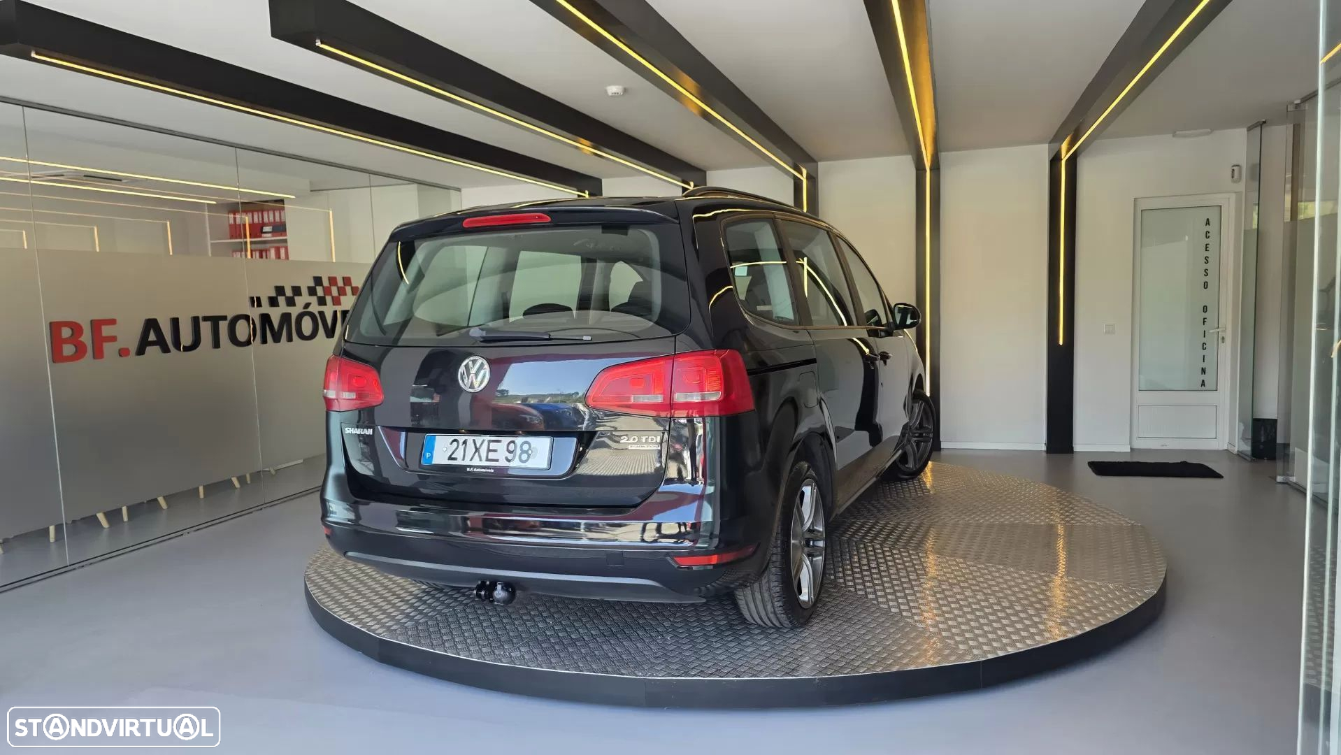 VW Sharan 2.0 TDi BlueMotion - 14
