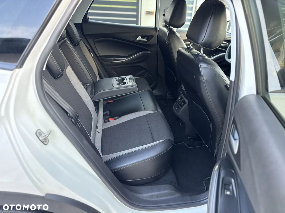 Opel Grandland X Plug-in-Hybrid4 1.6 DI Start/Stop Ultimate - 34