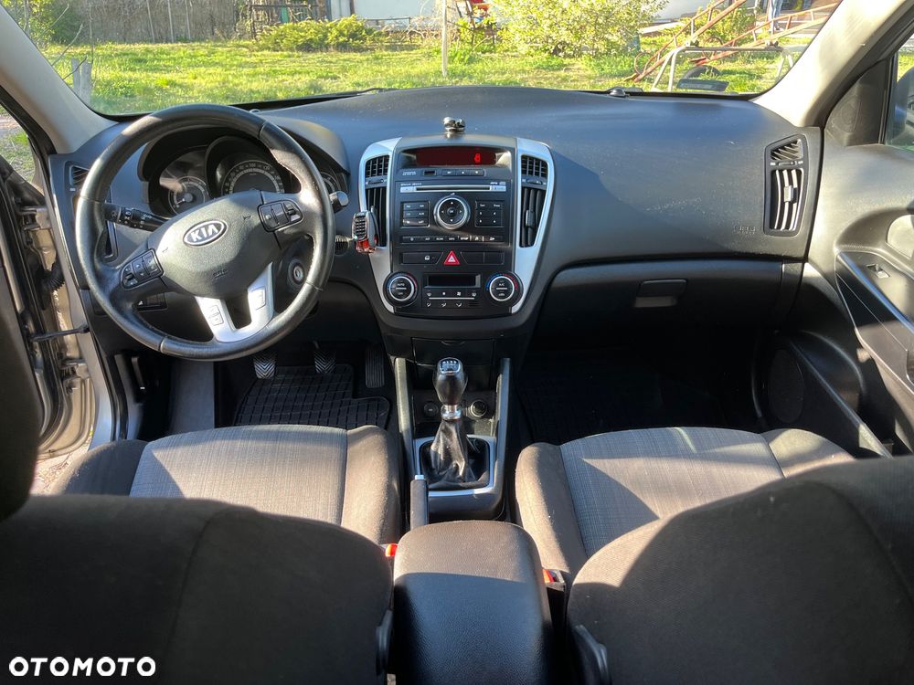 Kia Ceed 1.6 Crdi Comfort + - 12