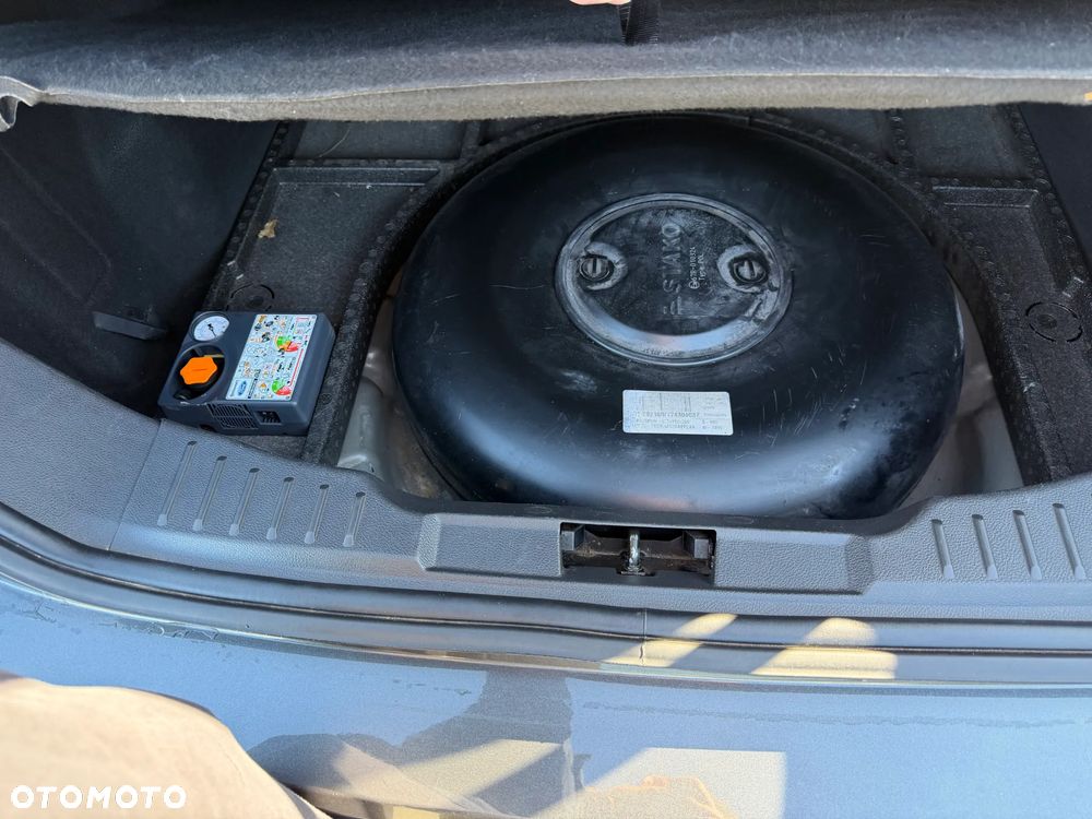 Ford Focus 1.6 SYNC Edition - 18